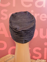 Load image into Gallery viewer, Bonnet modèle Joséphine / couleur &quot;Jeans&quot;

