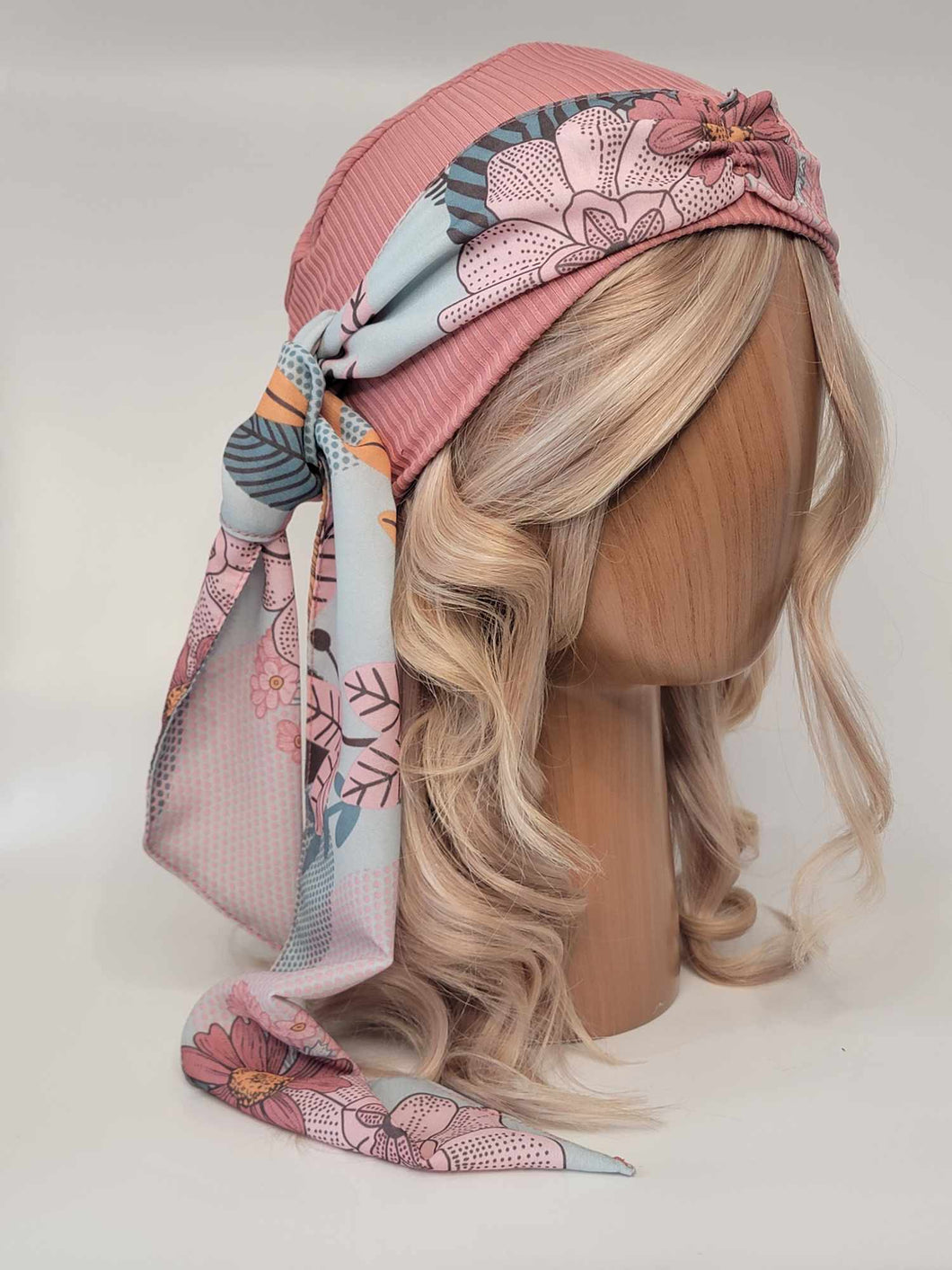 Bonnet modèle Bohémienne - Rose