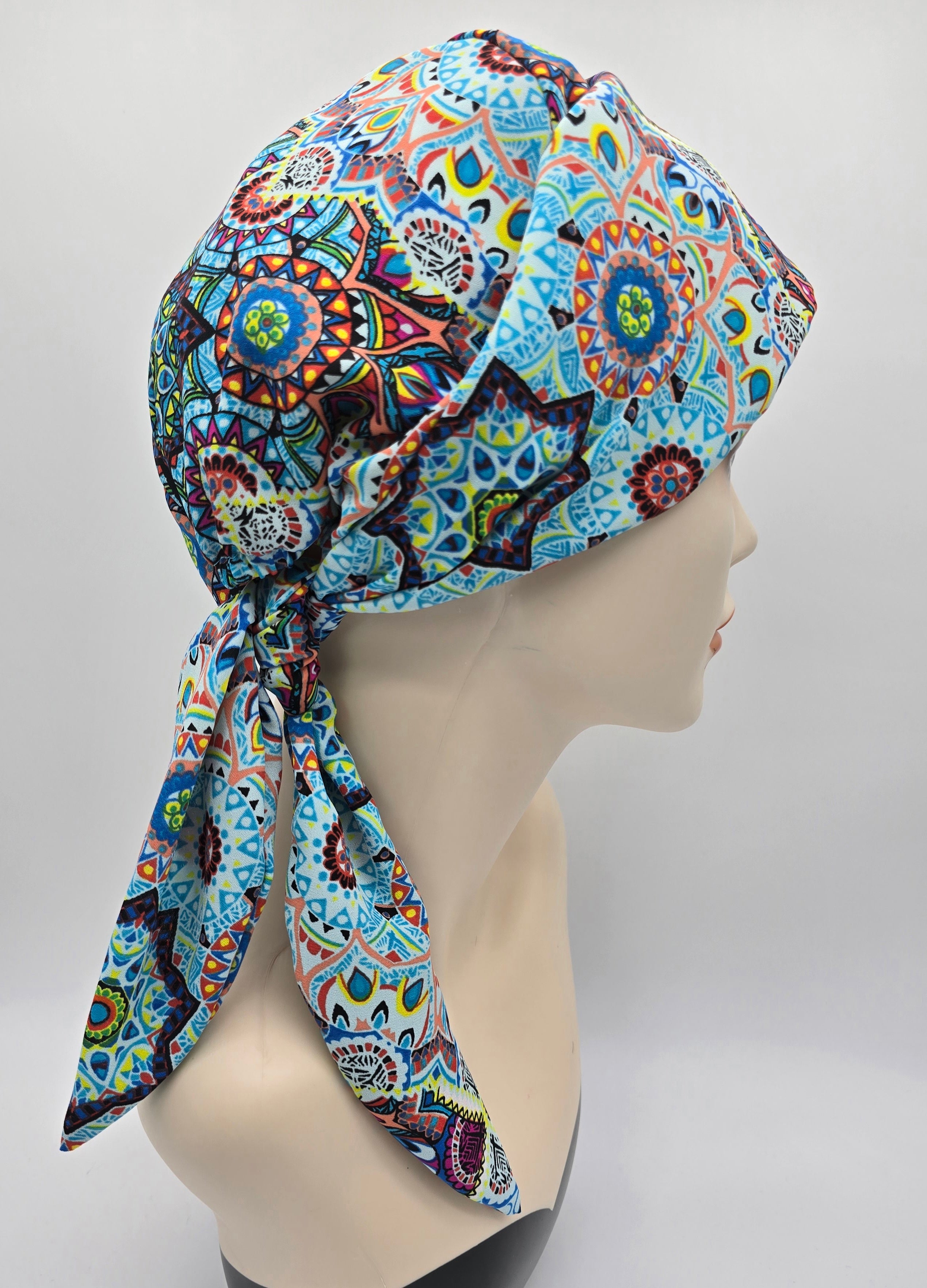 Bonnet Ginger - Bleu motifs colorés