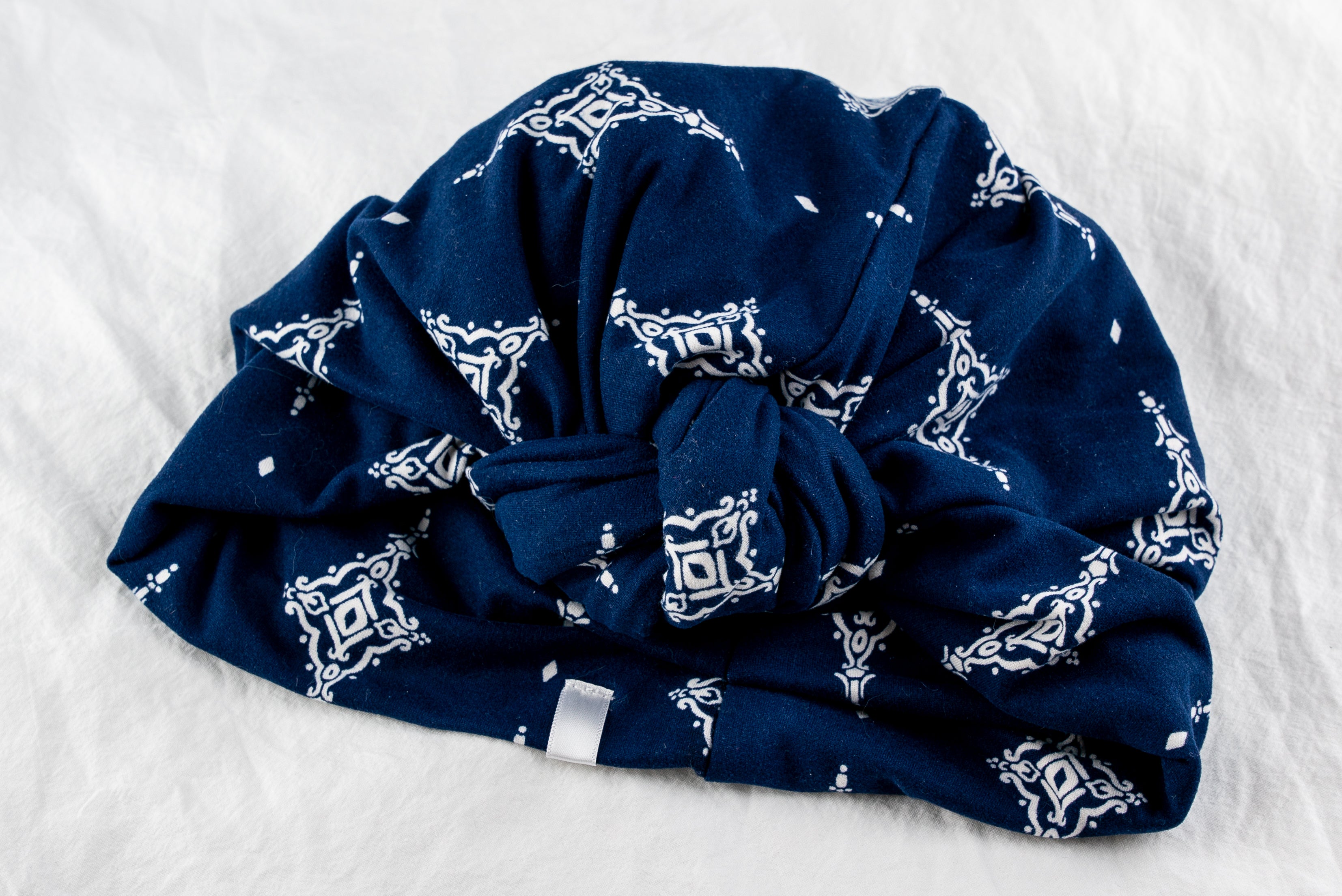 Bonnet modèle Rétro - Tribal